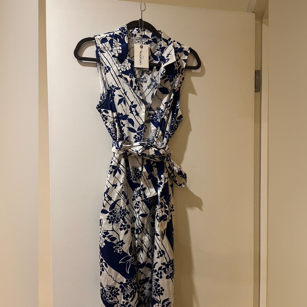 Untuckit Sally Dress, never worn, size 10